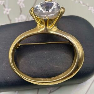 Vintage Crystal Gold Tone Solitaire Engagement Ring Brooch Pin.